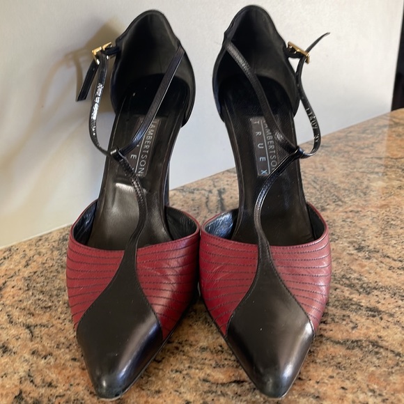 LAMBERTSON TRUEX Leather T - Strap Heels - Picture 2 of 9